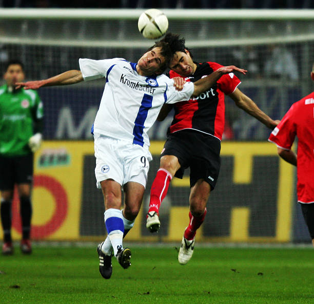 都充满悬念 都充满悬念