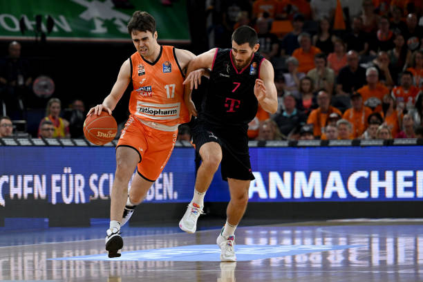 麦克拉伦与 麦克拉伦与